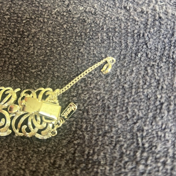 Vintage 60s signed Monet bracelet - Picture 2 of 5